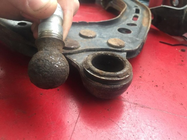 tesla-ball-joint